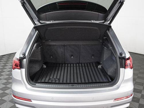 2022 Audi Q3 40 Premium Plus