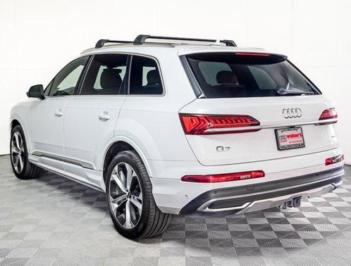 2021 Audi Q7 55 Premium Plus