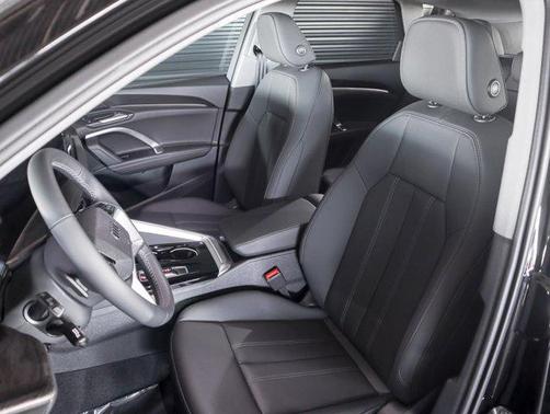 Mythos Black Metallic 2026 Audi Q5 Premium TFSI quattro S tronic