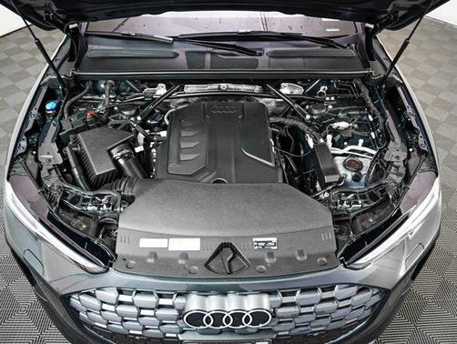 2025 Audi Q5 Premium Plus