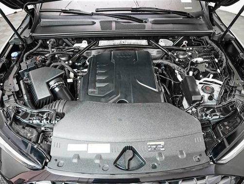 2025 Audi Q5 Premium Plus TFSI quattro S tronic