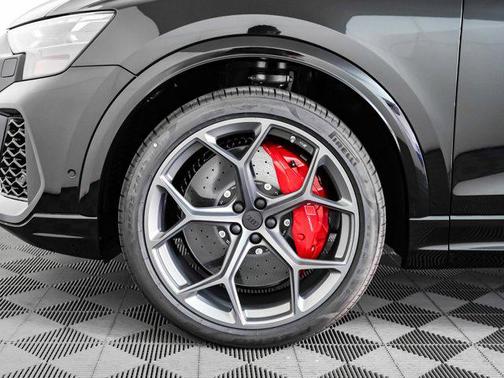 2026 Audi RS Q8 4.0T