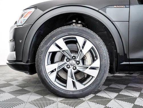 2020 Audi e-tron Sportback Premium Plus