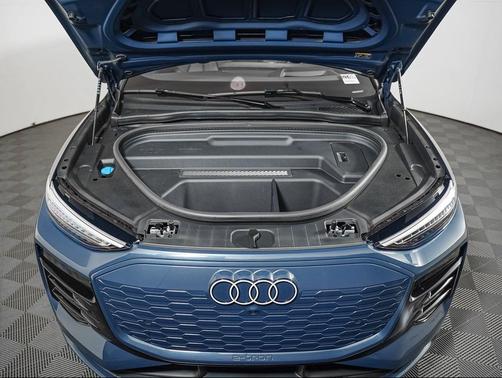 Plasma Blue Metallic 2025 Audi Q6 e-tron Premium Plus