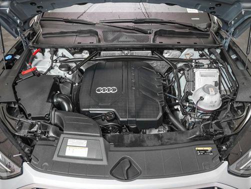 2022 Audi Q5 40 Premium Plus