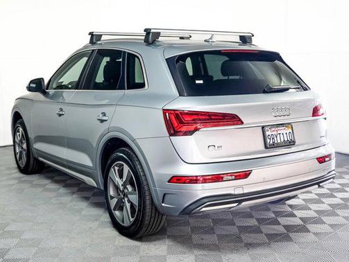 2022 Audi Q5 40 Premium Plus