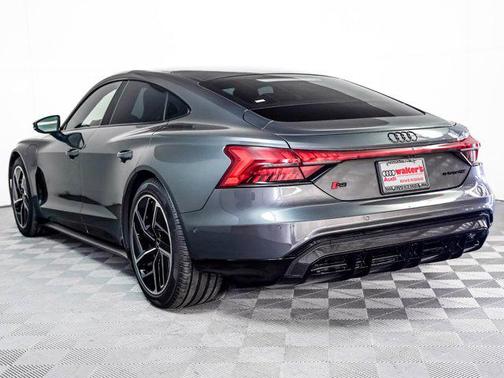 2024 Audi RS e-tron GT quattro