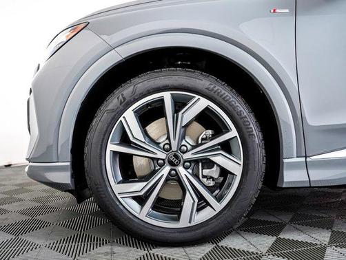 2025 Audi Q4 e-tron Sportback Premium Plus 55 quattro