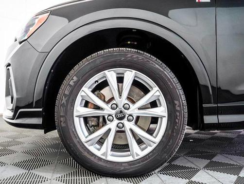 2022 Audi Q3 45 S line Premium