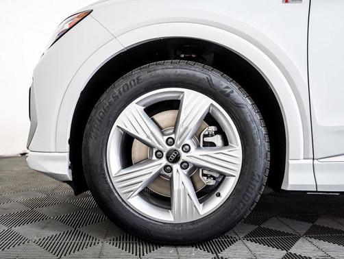 2025 Audi Q4 e-tron Premium 55 quattro