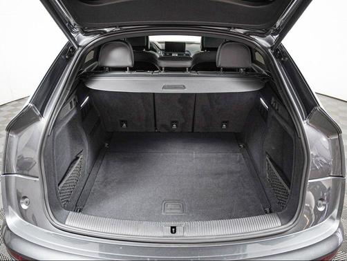 Daytona Gray Pearl Effect 2023 Audi Q5 45 S line Premium Plus
