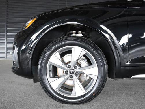 2022 Audi Q5 40 Premium