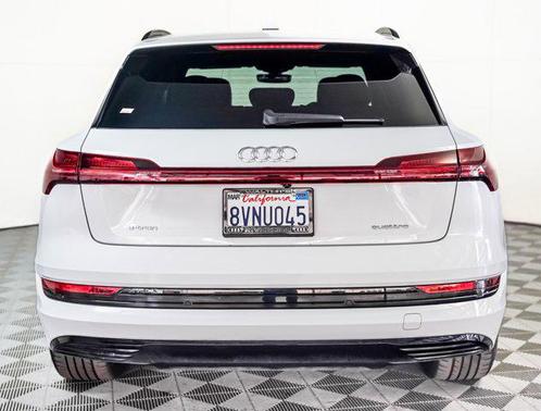2021 Audi e-tron Premium
