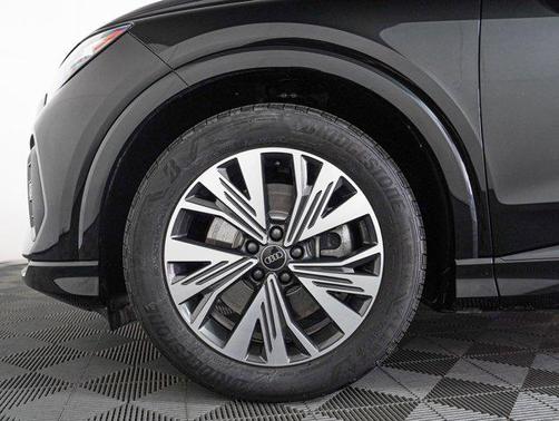 2025 Audi Q4 e-tron Premium 45 RWD