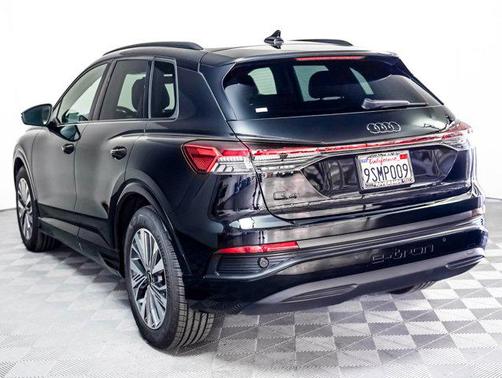 2025 Audi Q4 e-tron Premium 45 RWD