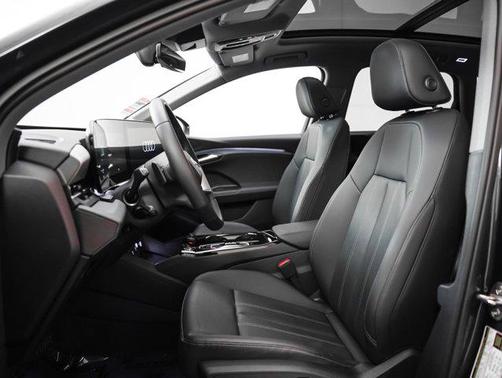 2025 Audi Q6 e-tron Premium quattro