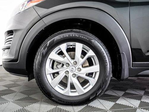 2021 Hyundai TUCSON SE