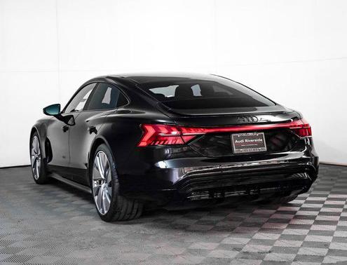 2022 Audi e-tron GT Prestige