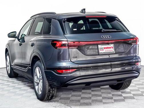 2025 Audi Q6 e-tron Premium