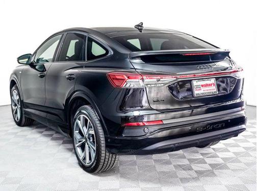 2023 Audi Q4 e-tron Premium Plus 50 quattro