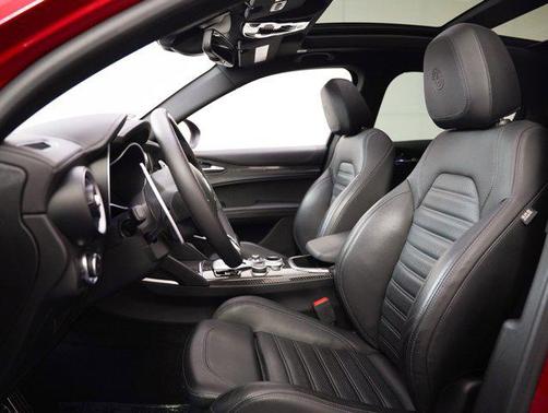 2022 Alfa Romeo Stelvio Quadrifoglio