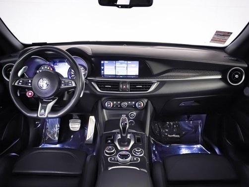 2022 Alfa Romeo Stelvio Quadrifoglio