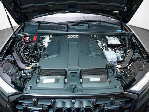 2026 Audi Q7 45 Premium