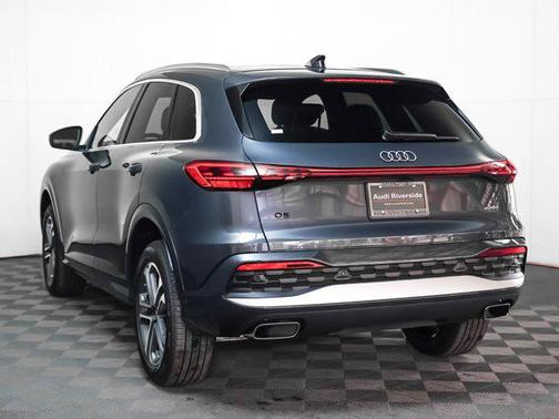 2025 Audi Q5 Premium TFSI quattro S tronic