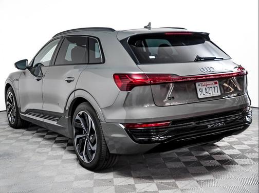 Chronos Gray Metallic 2024 Audi Q8 e-tron Premium Plus