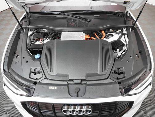 2021 Audi e-tron Premium