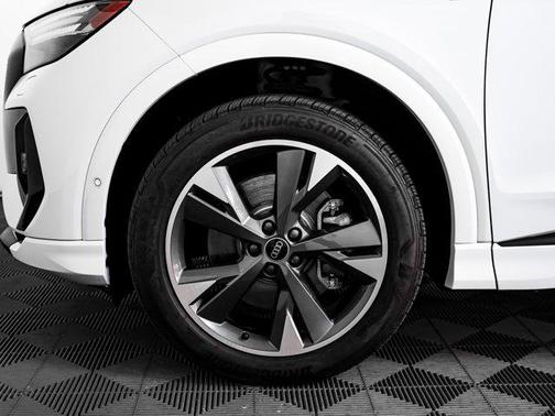 2024 Audi Q4 e-tron Prestige 50 quattro