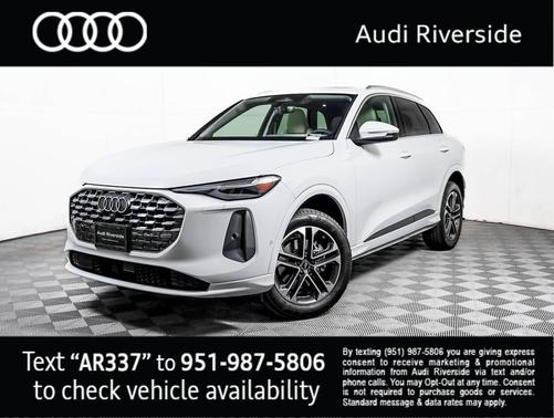 Glacier White Metallic 2026 Audi Q5 Premium Plus TFSI quattro S tronic