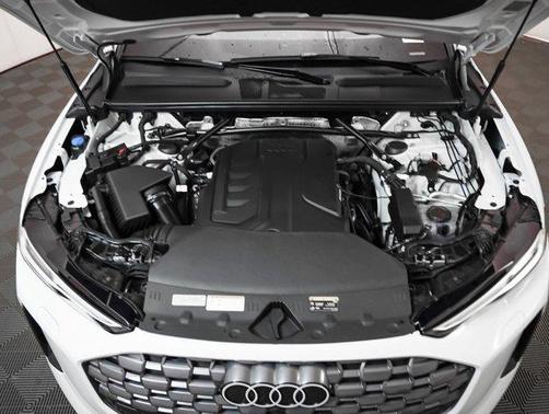 2025 Audi Q5 Premium Plus TFSI quattro S tronic