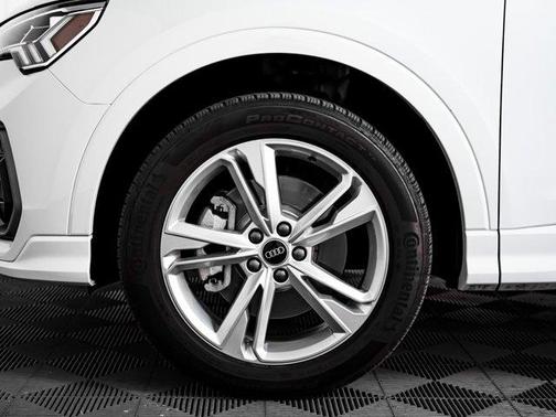 2022 Audi Q3 45 S line Premium Plus