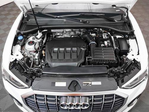 2022 Audi Q3 45 S line Premium Plus