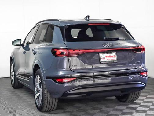 2025 Audi Q6 e-tron Premium Plus quattro