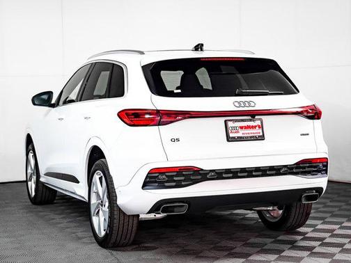 2025 Audi Q5 Premium Plus