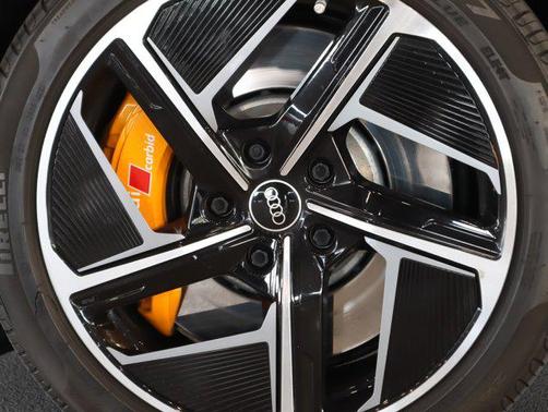 2022 Audi RS e-tron GT quattro