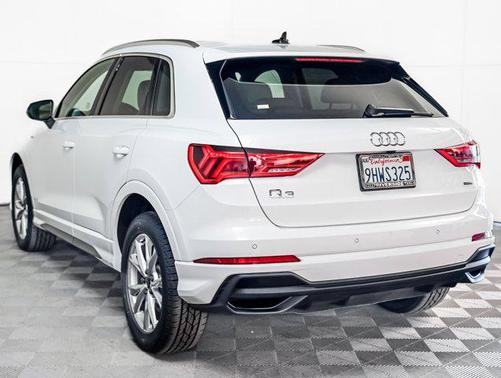 2023 Audi Q3 Premium 45 TFSI S line quattro Tiptronic