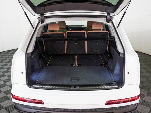 2026 Audi Q7 55 Premium