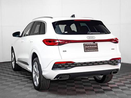 2025 Audi Q5 Premium Plus