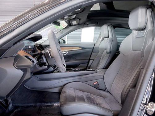 2023 Audi e-tron GT Premium Plus quattro