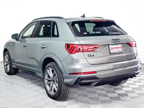 2024 Audi Q3 Premium 45 TFSI S line quattro Tiptronic