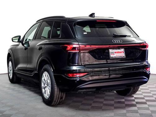 2025 Audi Q6 e-tron Premium