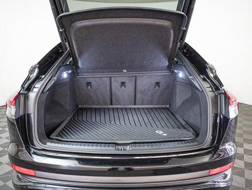 2025 Audi Q4 e-tron Sportback Premium Plus 55 quattro