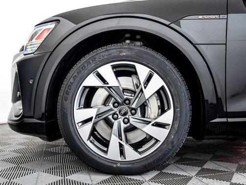 2022 Audi e-tron Sportback S line Premium Plus