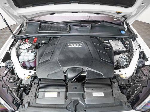 2022 Audi Q7 55 Premium