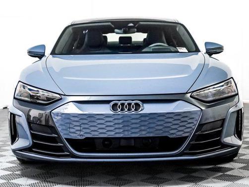 2023 Audi e-tron GT Premium Plus quattro