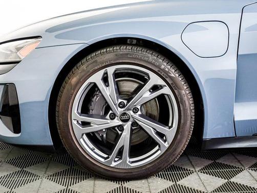 2023 Audi e-tron GT Premium Plus quattro