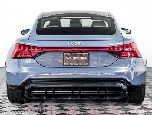 2023 Audi e-tron GT Premium Plus quattro